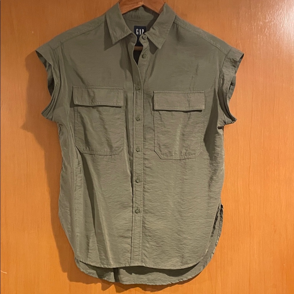 GAP Womens Olive Green Button-Down Shirt